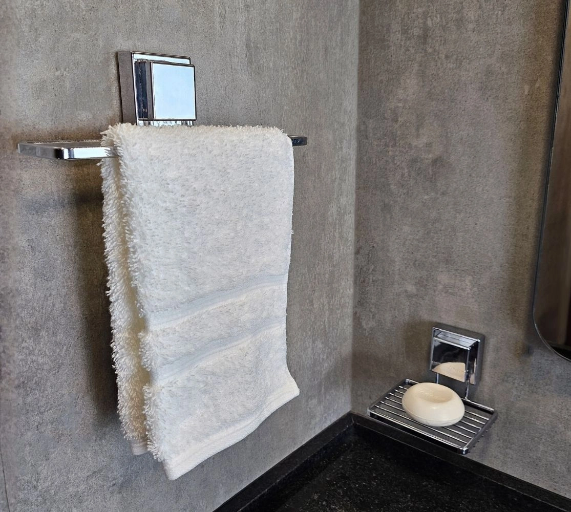 Toalheiro de Lavabo 25cm com Adesivo